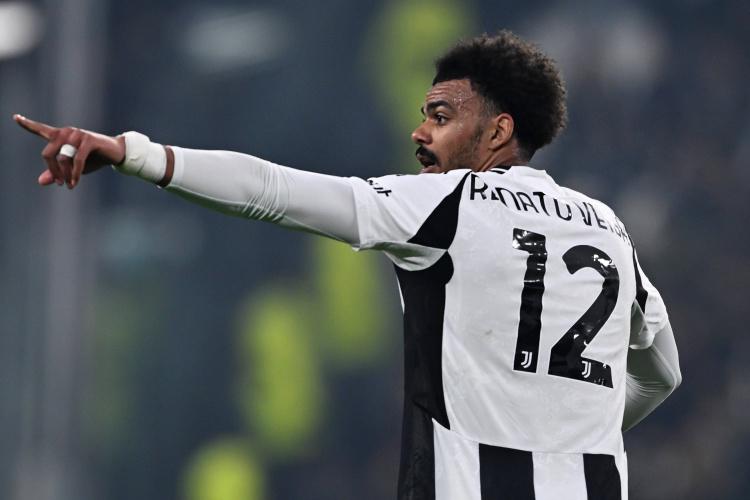 认可, 目前俱乐部, 在组织进攻