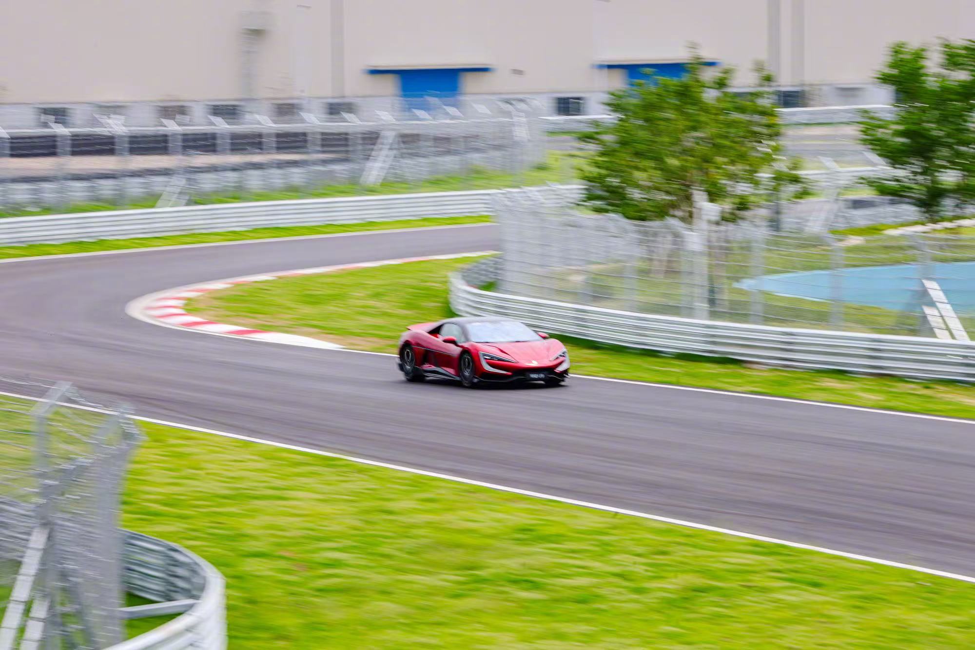 stron, 控救车, 纪录