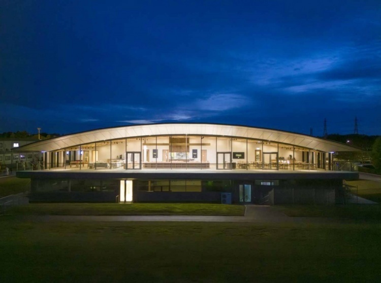 src, 当我们两年