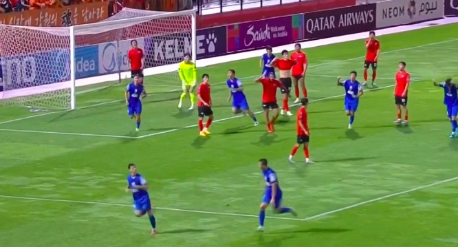 球迷的恶意, 这样一个阵