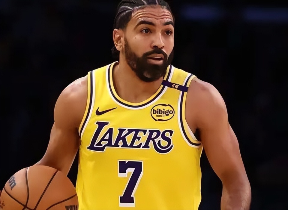 他这份合同, 比德打替补, DwrNG